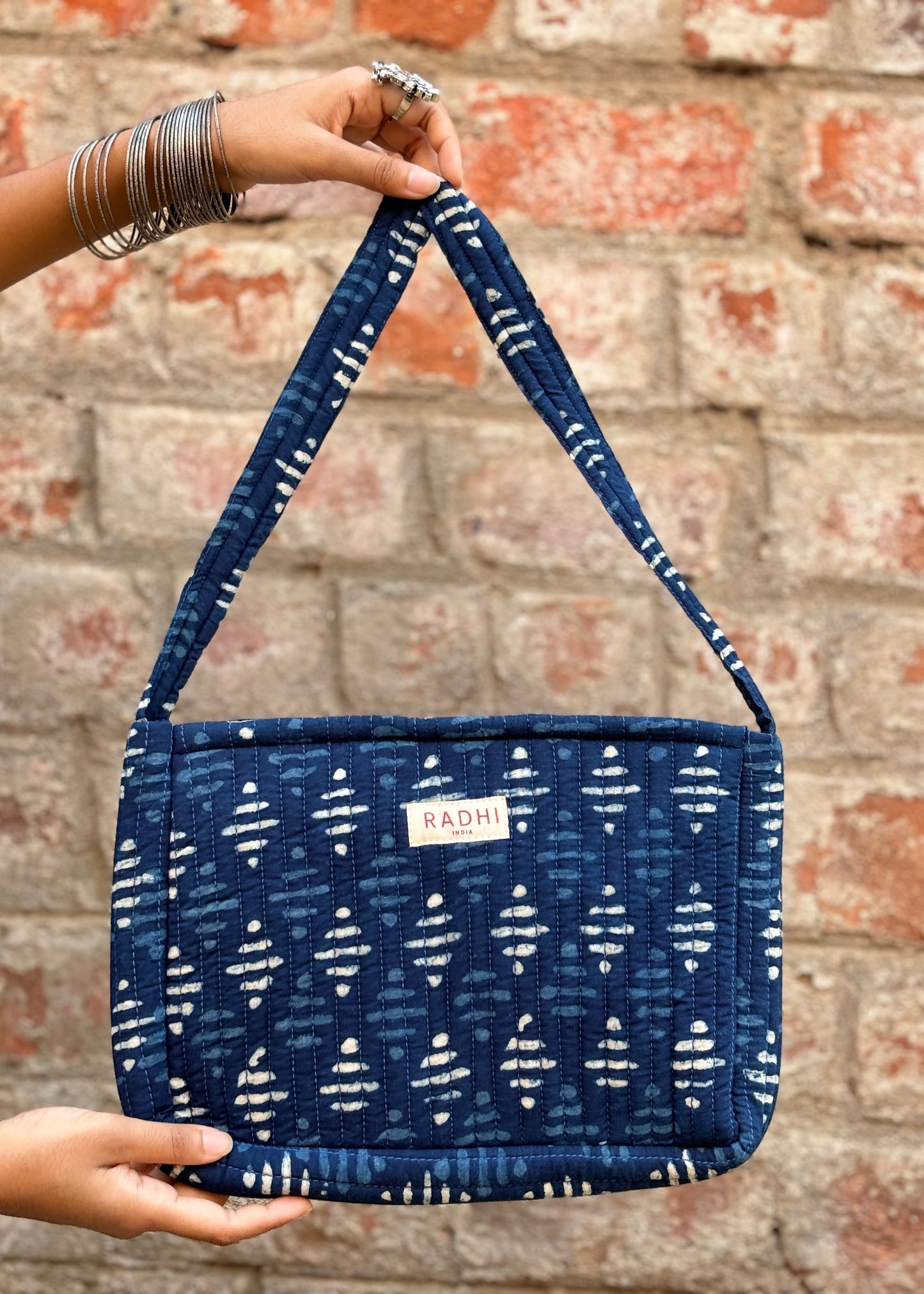 Shoulder bags