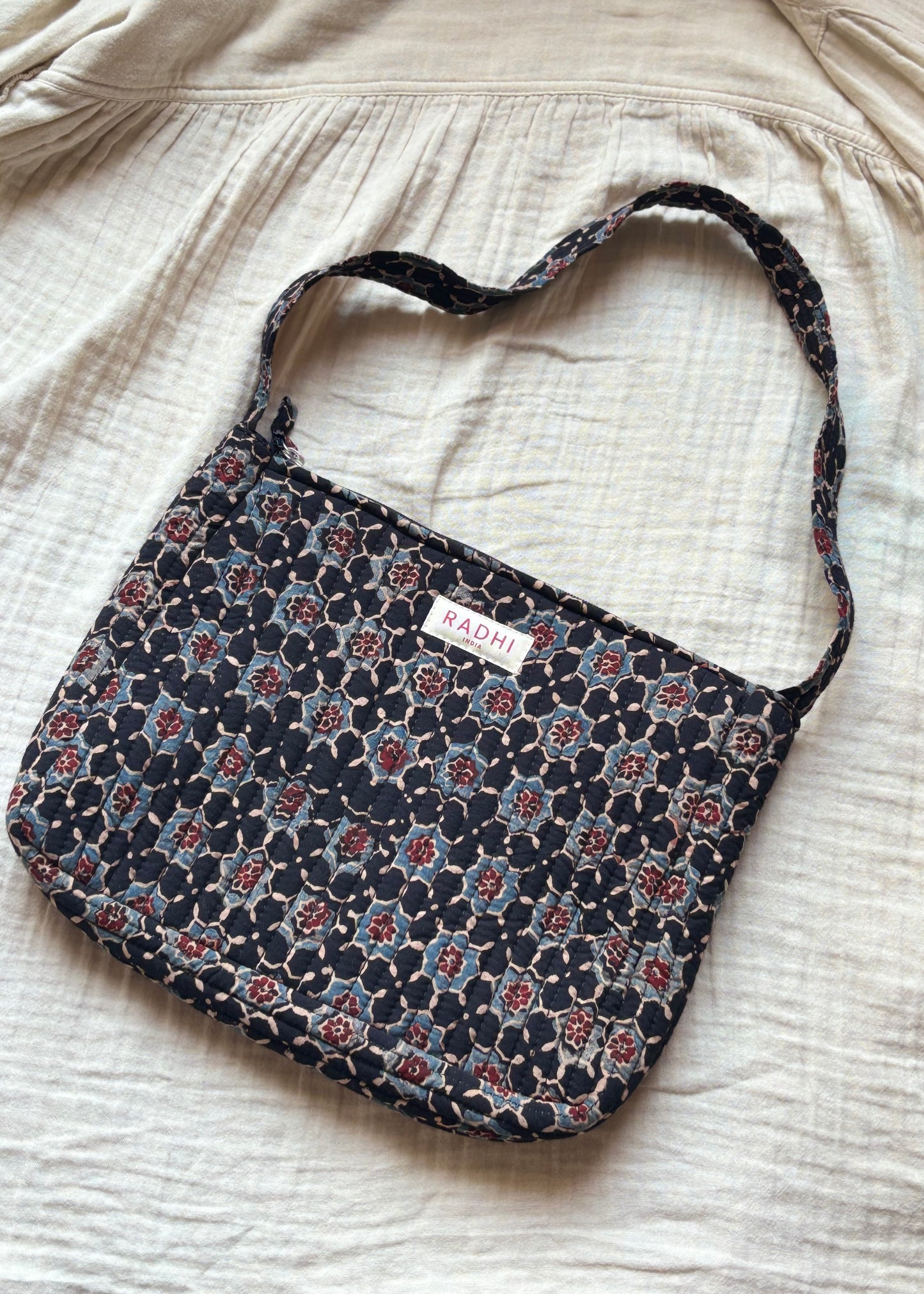 Shoulder bags